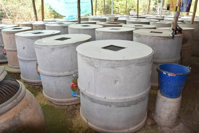 หนุ่มคิดฆ่าตัวตาย-ผันเลี้ยงหนูนาในโอ่งมังกร