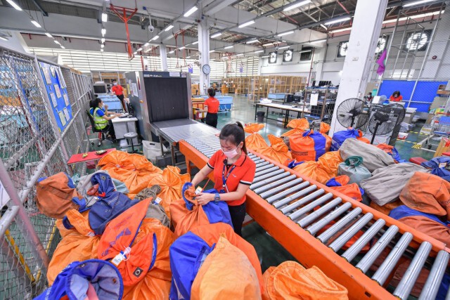 ไปรษณีย์ไทยสนับสนุนธุรกิจ e-Commerce รุกเส้นทางขนส่งต่างประเทศ