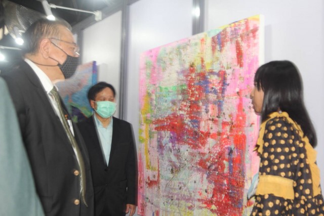 บ้านเจริญกรุง ปปร.24 จัดนิทรรศการ "Abstract & Autistic"