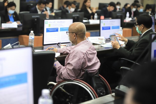 "นฤมล" เคลื่อนทัพ ถกเข้มคณะช่วยเหลือคนพิการ