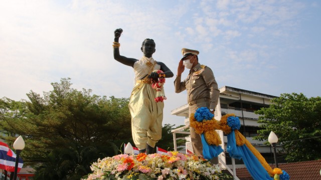 ชาวโคราชรำลึกวีรกรรมย่าเหลือ