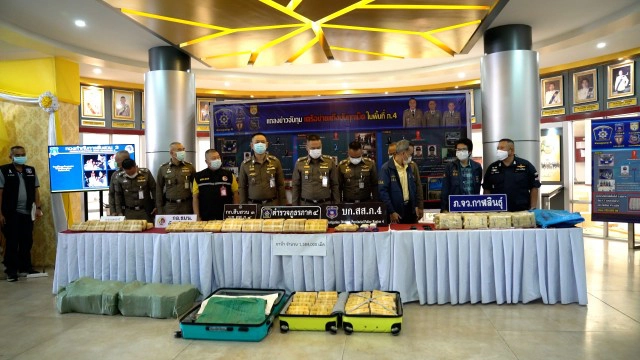 ตร.ภาค4จับยาบ้าเครือข่ายมันทุกเม็ด 1.38 ล้านเม็ด