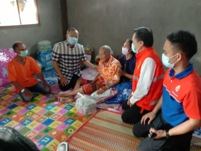 เยี่ยมและมอบสิ่งของ 3 พ่อเฒ่าอายุยืนกว่า 100 ปี