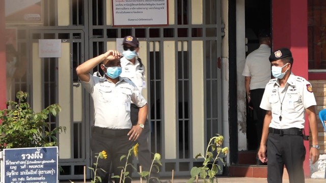 ตร.จับทิวากรตั้ง 3 ข้อหา ศาลให้ประกันตัวด้วยเงินสด 150,000