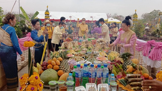 ชาวพิมายพร้อมใจรำบวงสรวงเชิดชูวีรกรรมย่าโม