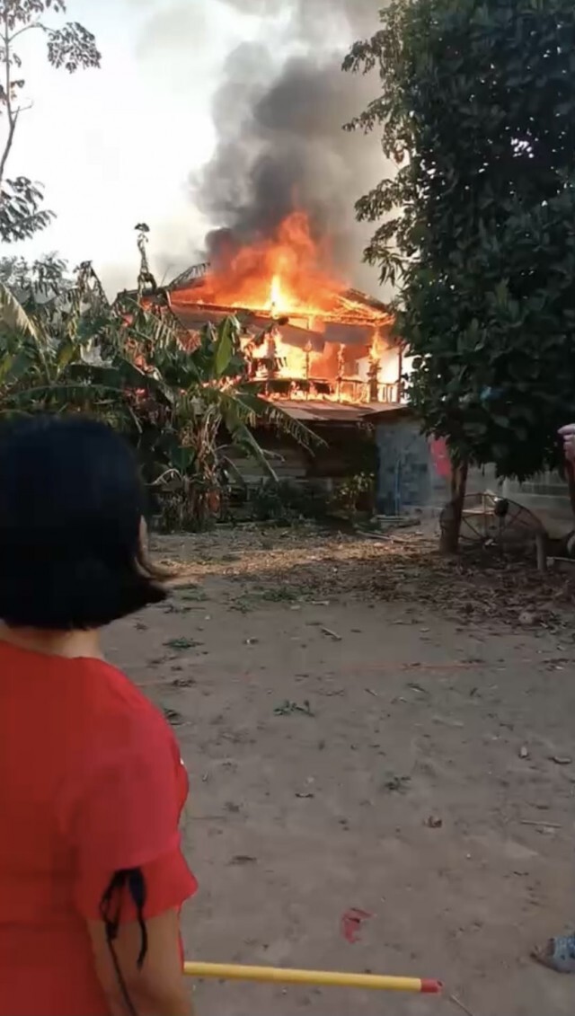 เพลิงไหม้บ้านช่วยไม่ทันชาย 58 ปีถูกคลอกดับ