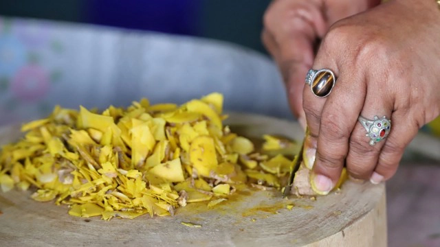 สมุนไพรบ้านต้นโพธิ์ สร้างรายได้เพิ่มมูลค่าเศรษฐกิจให้ชุมชน