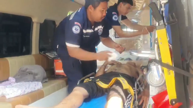 หนุ่มเมาทะเลาะเมีย จุดไฟเผาบ้าน ตัวเองถูกไฟลวกเจ็บ