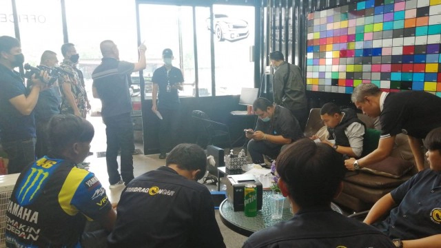 ผบช.ภาค 3 กวาดล้างพนันออนไลน์ พบนักธุรกิจในปากช่องมีเอี่ยว