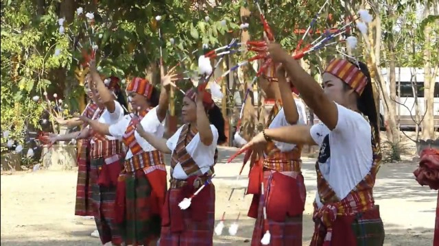สภาวัฒนธรรมจัดงานประเพณีเส็งกลองกิ่งและรำกลองตุ้ม