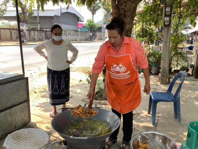 หอบสูตรของแม่ทำ "สับปะรดทอด"สู้โควิด