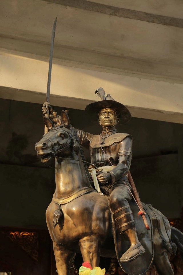 อนุสรณ์สถานสมเด็จพระเจ้าตากสินมหาราช