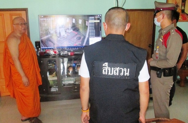เจ้าอาวาสสิบ่ทน นำคลิปวงจรปิดแฉโจรฉกเงินผ้าป่าสามปีซ้อน