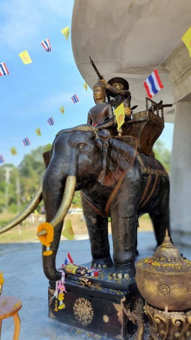 อนุสรณ์สถานสมเด็จพระเจ้าตากสินมหาราช