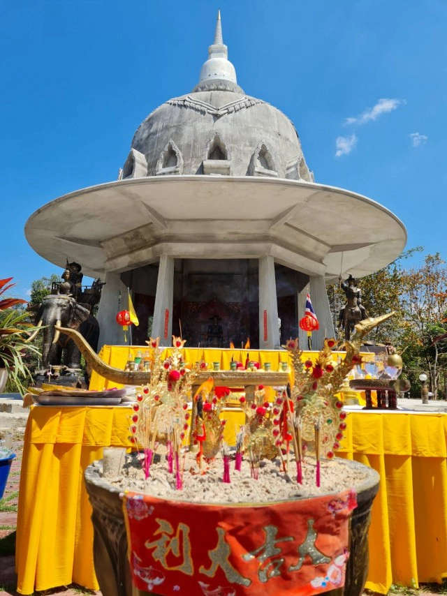 อนุสรณ์สถานสมเด็จพระเจ้าตากสินมหาราช