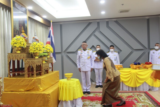 โปรดเกล้าฯพระราชทานเครื่องราชฯกรณีพิเศษ "นพ.ปัญญา"