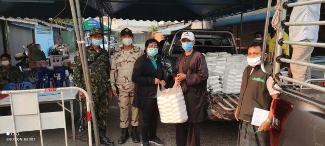 ส่งมอบรถพระราชทานตรวจโควิด-รู้ผลภายใน3ชม.