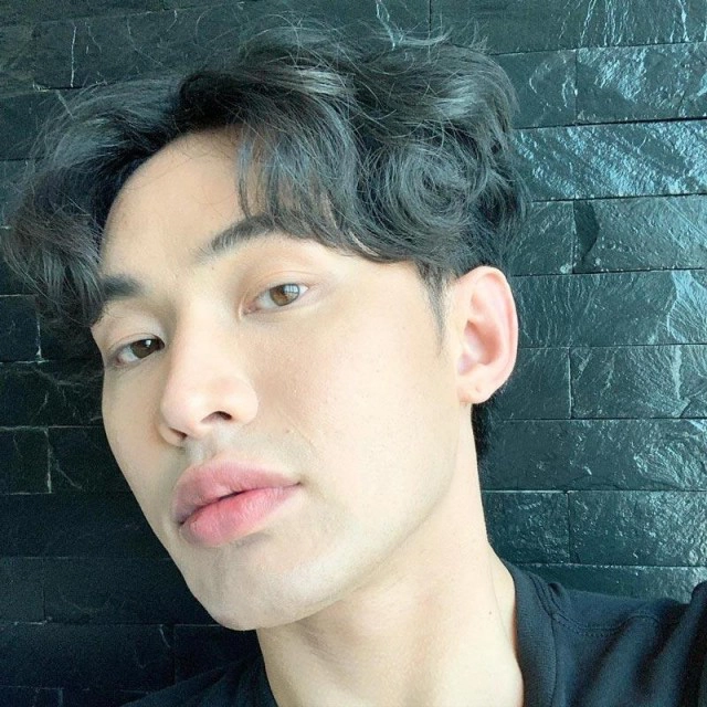 ดีเจมะตูม เตชินท์ พลอยเพชร