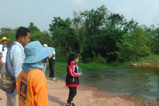 ฝ่ายปกครองลงพื้นที่ตรวจสอบโรงงานปล่อยน้ำเสีย