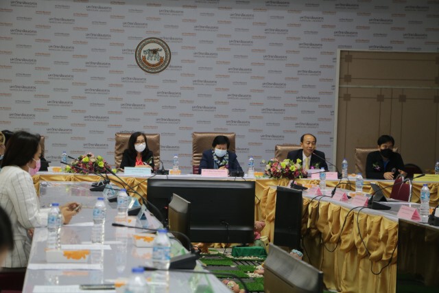ม.นเรศวรผลักดันเทคโนโลยีประกอบรถยนต์ไฟฟ้าลดมลภาวะ