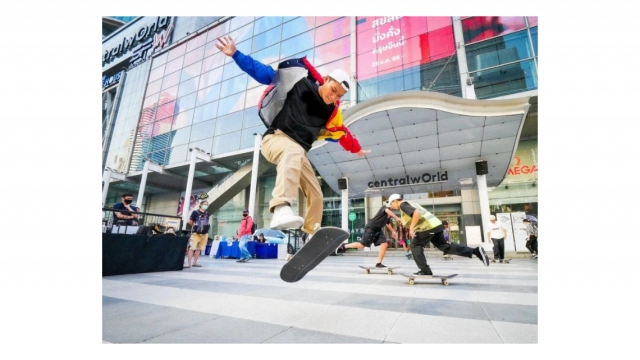 เปิด 5 สถานที่แนะนำสำหรับเล่นเซิร์ฟสเก็ตในกรุงเทพ