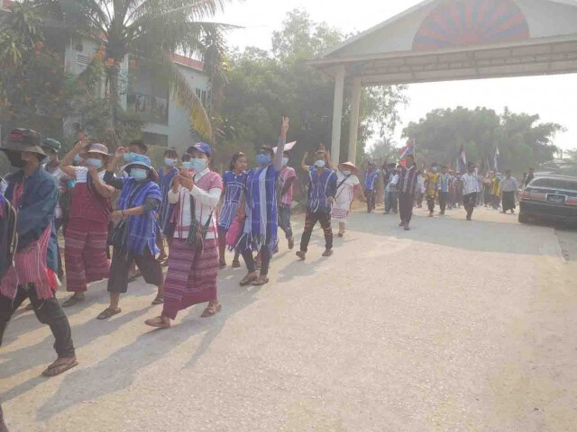 คุ้มกันม็อบกะเหรี่ยงต้านรัฐประหาร