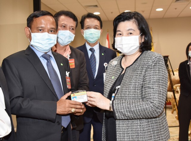 "อาญาสิทธิ์" เข้าสภารายงานตัวแล้วหลังคว้าชัยเลือกตั้งซ่อม