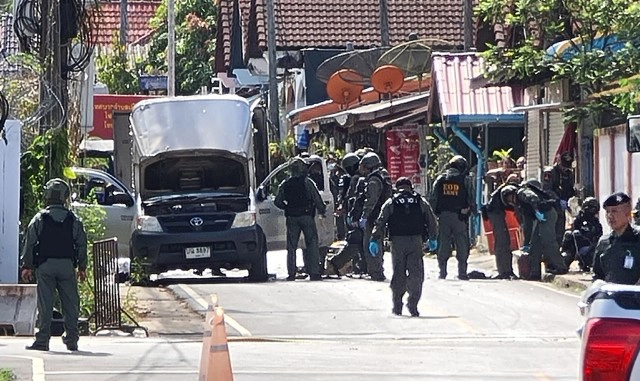 เก็บกู้ระเบิด หวังบึ้ม สภ.รามัน