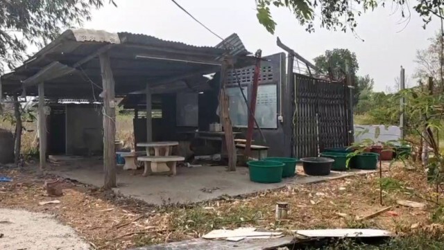 ชาวบ้านสุดงง พายุฤดูร้อนพัดบ้านพังจ่ายเยียวยาช่วยแค่100บาท