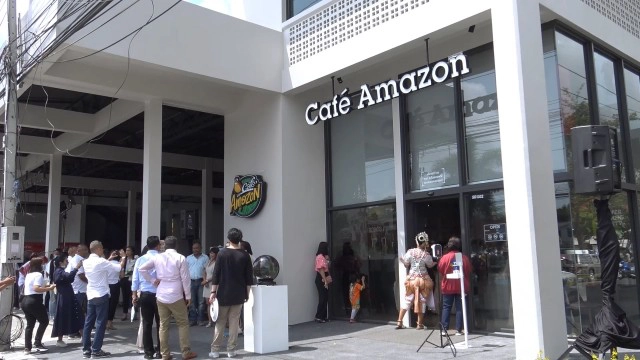 "บิ๊กโจ๊ก" โผล่เปิดตัววันเกิดพ่อตา