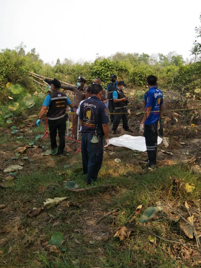 หนุ่มใหญ่ผงะหาดักหนู-แทงปลาไหล เจอหัวกระโหลก-กระดูกมนุษย์