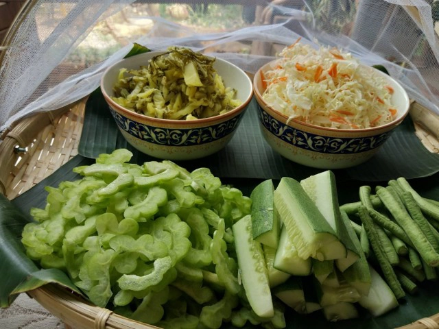 "ขนมจีนหม้อดินคุณนาย"-น้ำยาปักษ์ใต้รสเด็ด