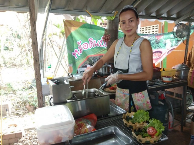 "ขนมจีนหม้อดินคุณนาย"-น้ำยาปักษ์ใต้รสเด็ด