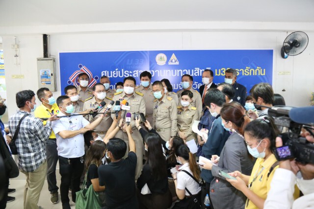 "สุชาติ" รมว.แรงงาน ลงพื้นที่ตรวจเยี่ยมการให้บริการศูนย์ประสานงานทบทวนสิทธิ ม33เรารักกัน