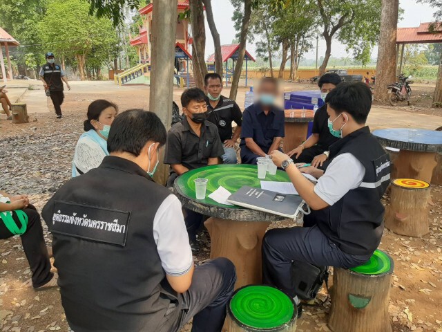 ชาวบ้านช่วยประกันตัวพ่อฆ่าลูกชาย มาร่วมงานศพ