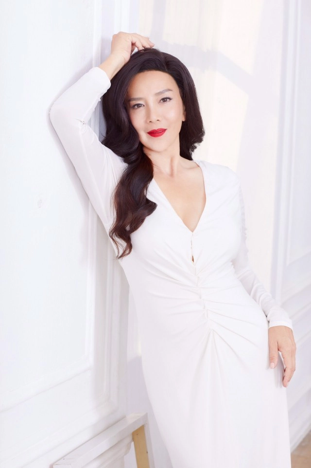 "ต่าย เพ็ญพักตร์"กดดันฉายาสาวสองพันปี เปิดใจเรื่องครองโสด