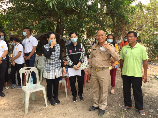 3 ยายหลานไม่ลำบากแล้วมีคนช่วยสร้างบ้านให้อยู่