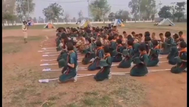 โคราชจัดค่ายลูกเสือลุยน้ำหลบระเบิด ครูพี่เลี้ยงดูแลใกล้ชิด