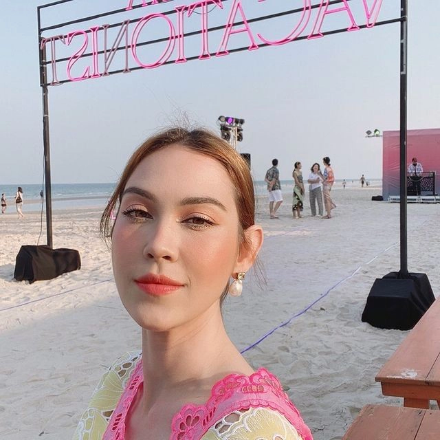 ทนายนิด้า เผยเอง เกรียนคีย์บอร์ด ถึงขั้นยอมกราบเท้า "แมท ภีรนีย์" ขอร้องถอนฟ้องหมิ่นประมาท