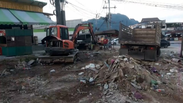 ขุดพบเงินสดนับแสนฝังดินนานกว่า 5 ปี