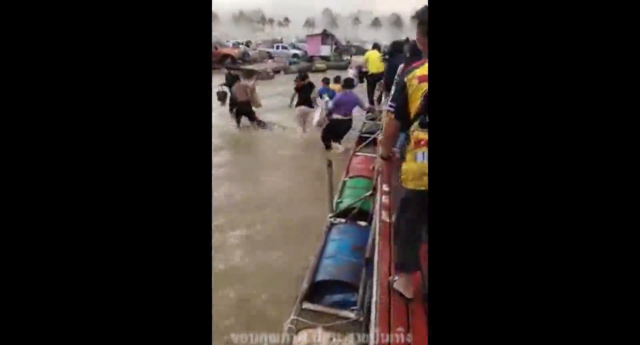 พายุถล่มพัทยาน้อย นักท่องเที่ยวหนีตายอลหม่าน