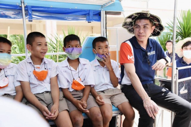 ธอส. สร้างบ้านใหม่แก่นักเรียนยากไร้