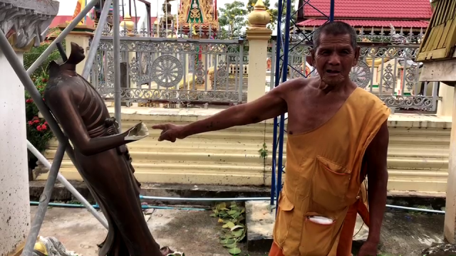พายุถล่มอ.บัวใหญ่2หมู่บ้านได้รับผลกระทบวัดโดนด้วย