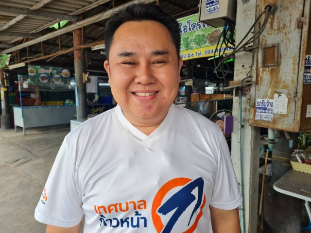 ลุยเคาะประตูบ้านหาเสียงโค้งสุดท้าย