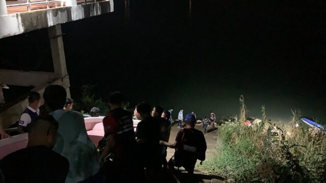 ระทึก 6นทท.เจอพายุเรือล่มในแม่น้ำโขง สูญหาย2คน