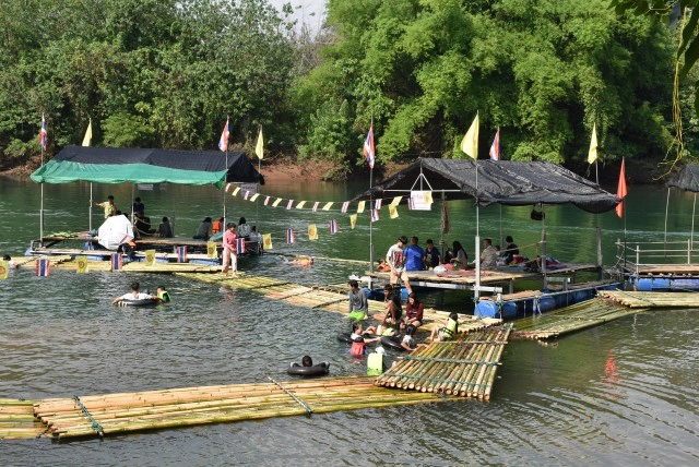 ขู่"หละหลวม"สั่งปิดแพท่องเที่ยวริมแม่น้ำน่าน