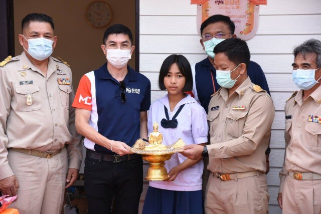 ธอส. สร้างบ้านใหม่แก่นักเรียนยากไร้