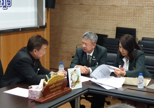 นักศึกษา ปปร.24 ยื่นร้อง กมธ.กฎหมาย เร่งช่วยชาวบึงนคร ไม่มีไฟฟ้า-น้ำประปาใช้มากว่า 30 ปี