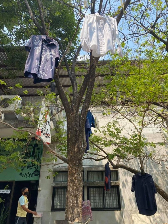 แจงแทนคณบดีวิจิตรศิลป์-พบอุปกรณ์เคลื่อนไหวการเมือง