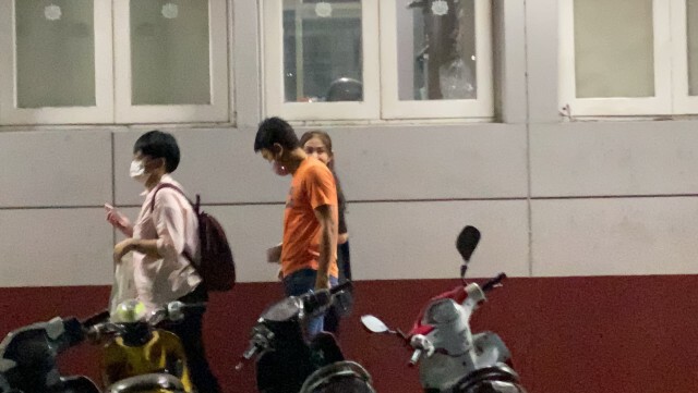 คุมตัว "จัสติน" ฝากขังศาลอาญาวันนี้ 9 โมงเช้าในข้อหาผิดม.112  มวลชนนัดให้กำลัง